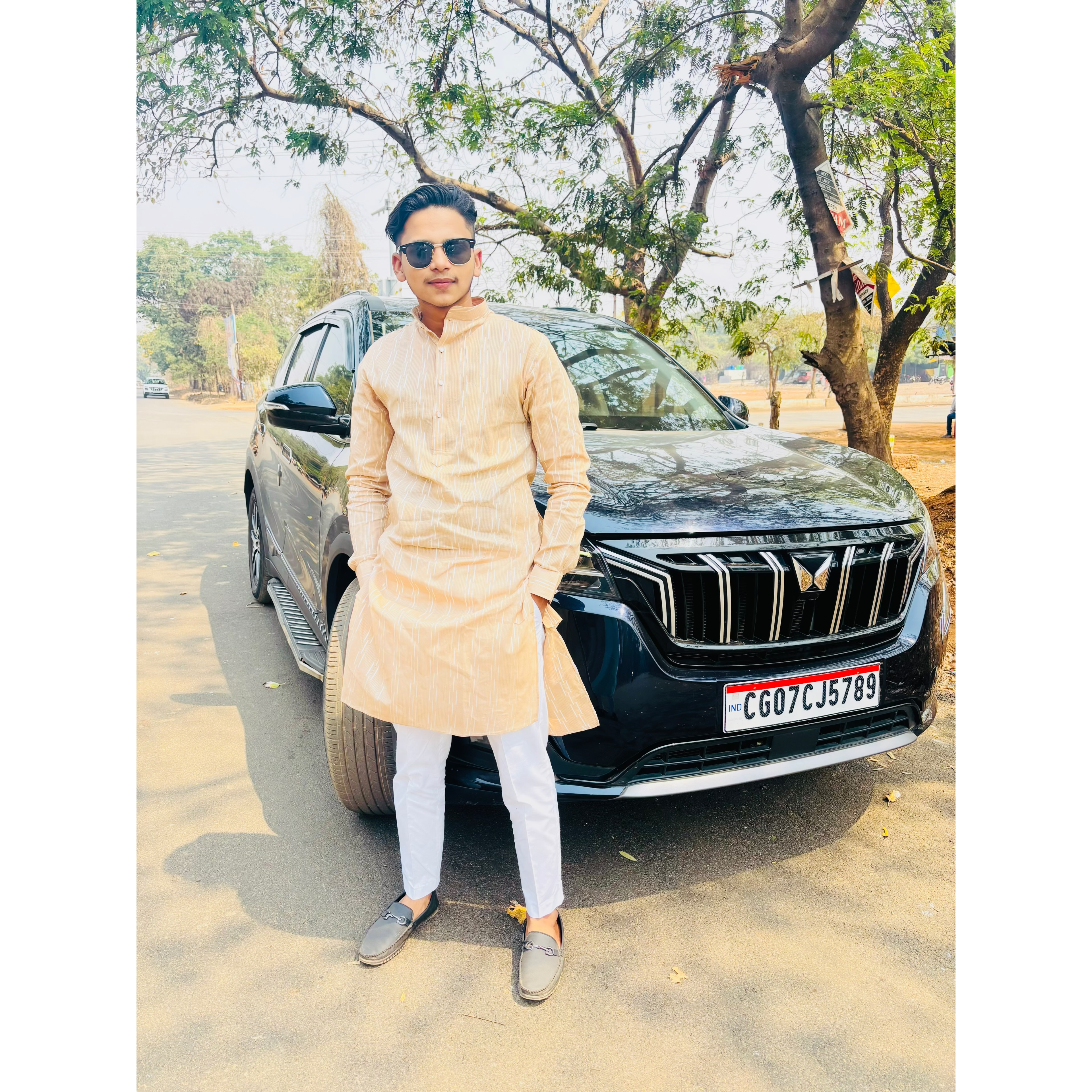 Ali, Gulam  Avesh